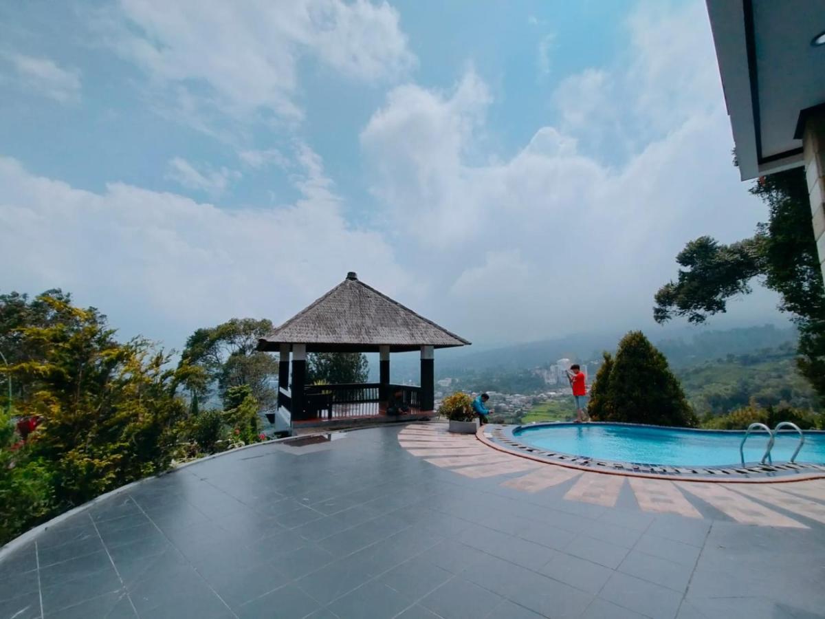 Villa Santika Puncak Pass Cimacan Εξωτερικό φωτογραφία